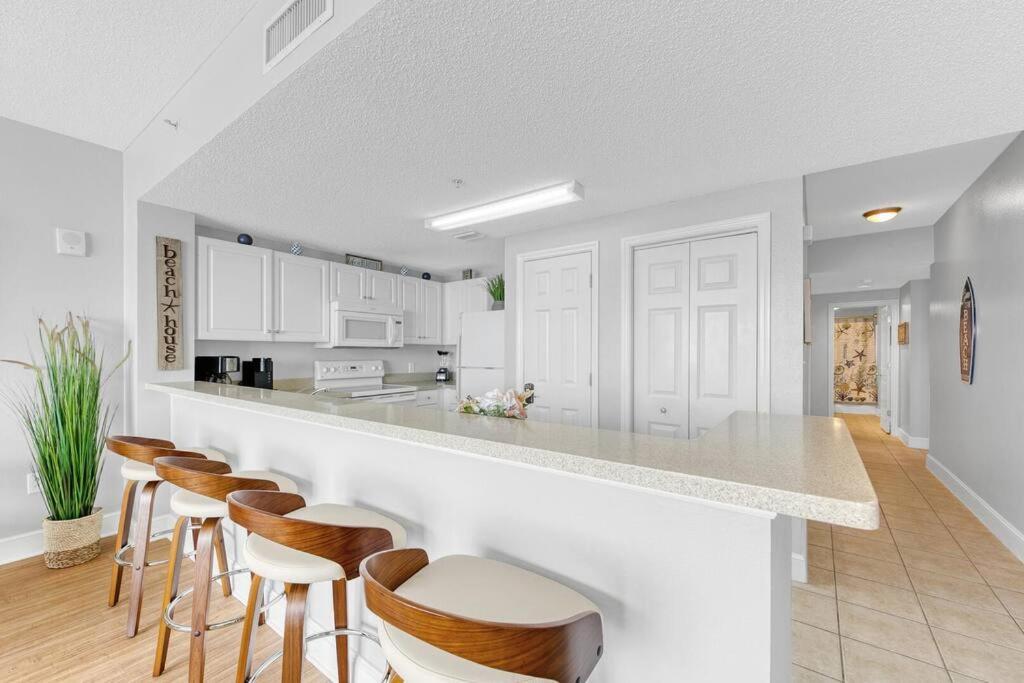 Beachfront Condo #607 At Majestic Beach Resort Panama City Beach Esterno foto